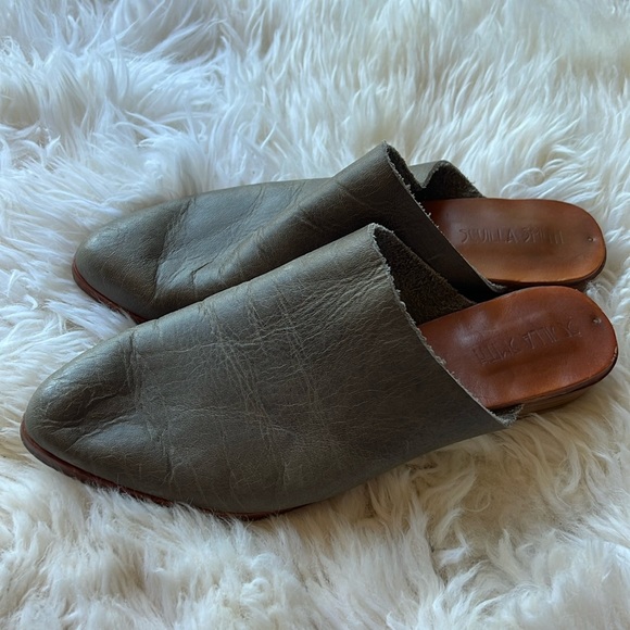 Sevilla smith 41 slides - Picture 1 of 3